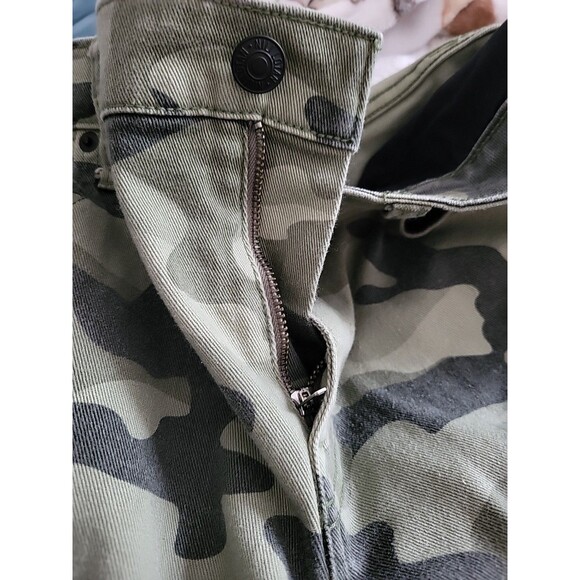 Nili Lotan for Target Women Green Camouflage Casual Pants 12 - Picture 6 of 15